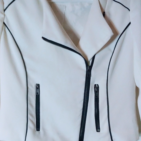 Forever 21 Jacket - Picture 2 of 7